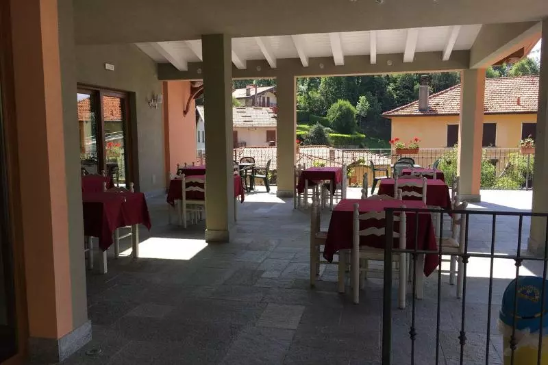 Hotelli Albergo Breglia