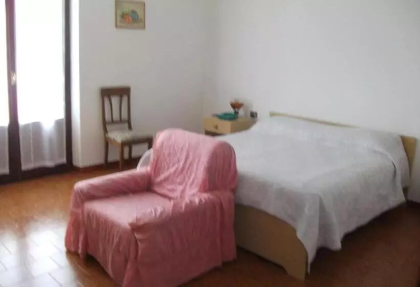 Hotelli Albergo Breglia