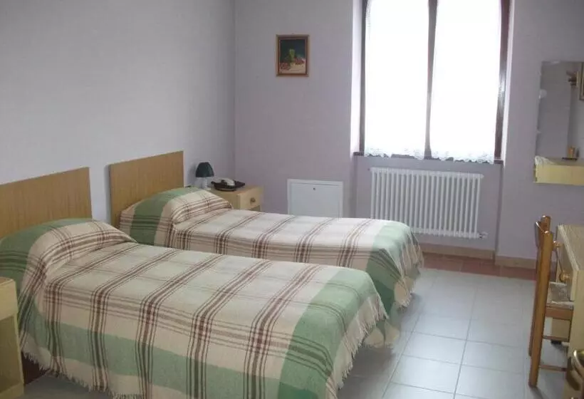 Hotelli Albergo Breglia