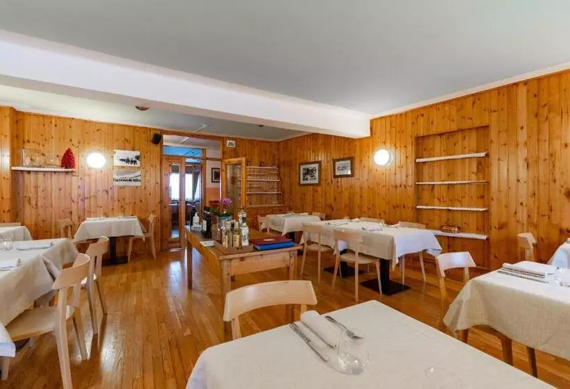 Hotelli Albergo K2