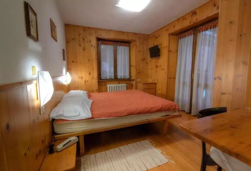 Hotelli Albergo K2