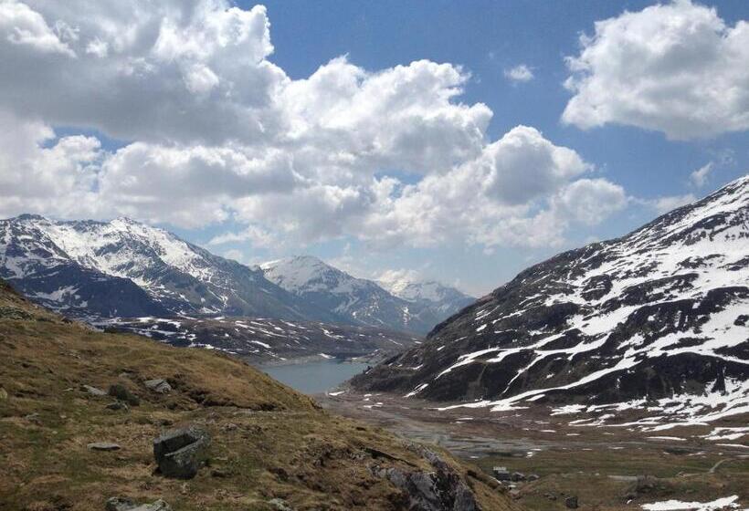 ホテル Albergo K2