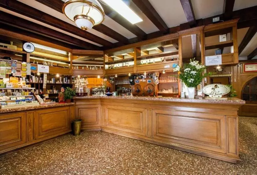 Hotelli Albergo Ristorante Da Felice