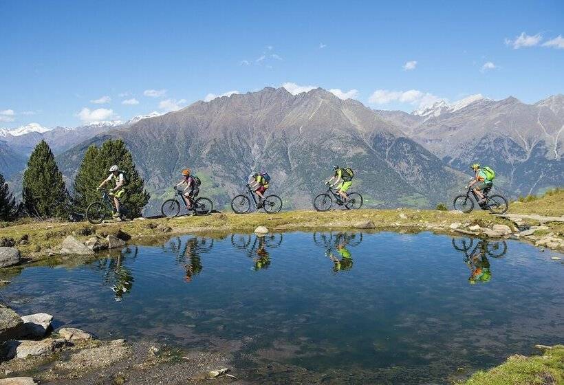 Отель Belvedere   Adults Only   14 Plus