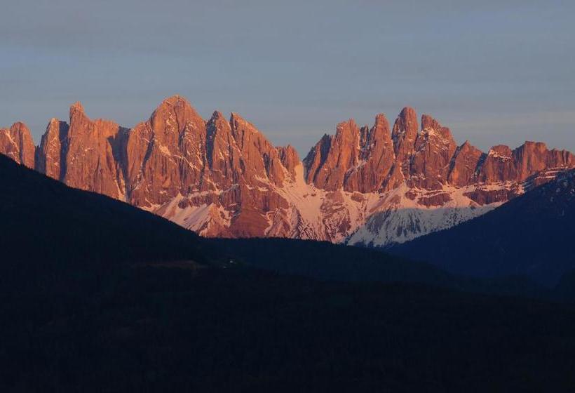 فندق Biogasthaus Plonerhof