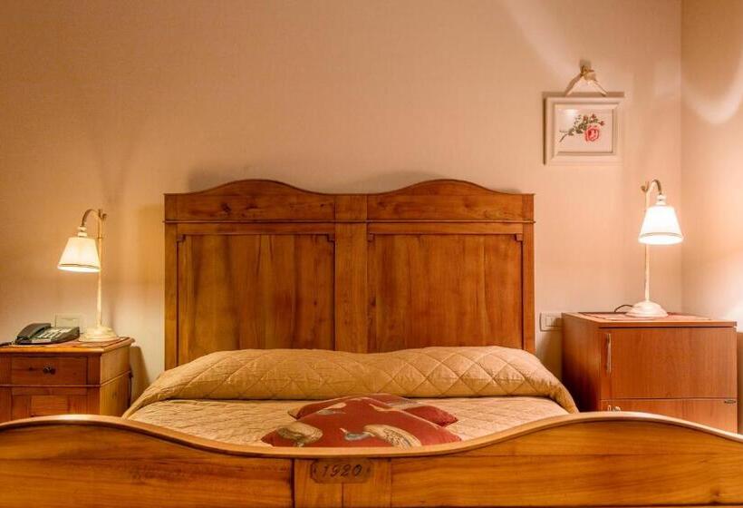 فندق Calvi Ristorante Mainor