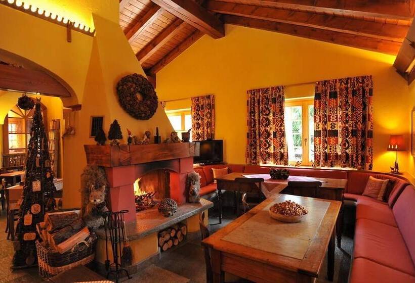 בית מלון כפרי De La Tor