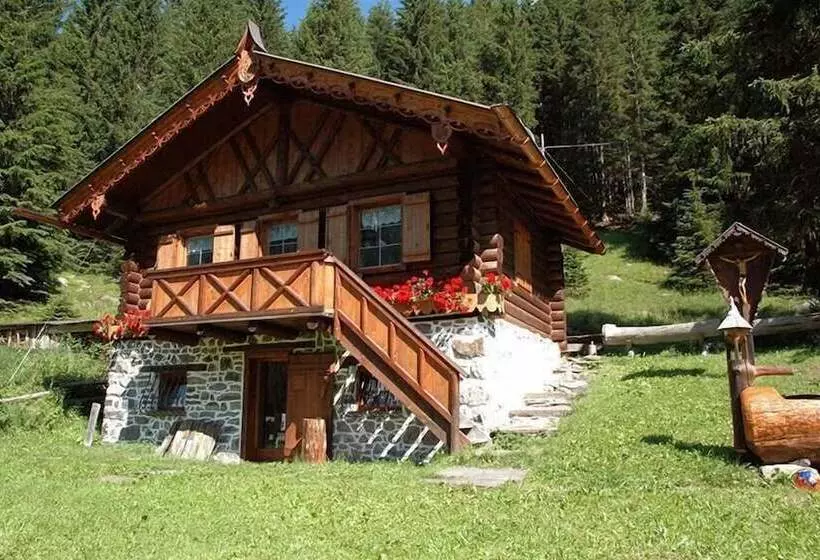 هتل La Soldanella
