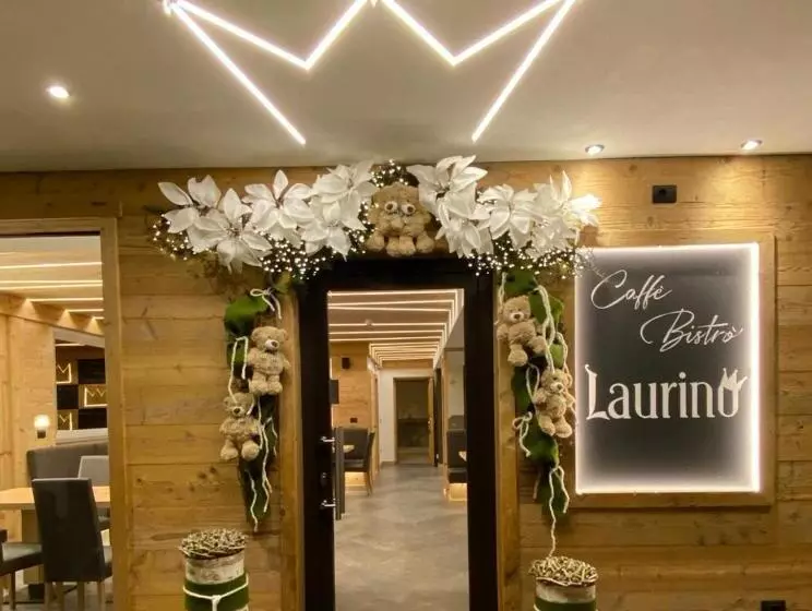 هتل Laurino
