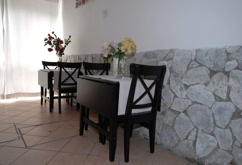 בית מלון כפרי Luana