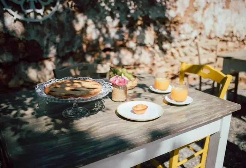Hotelli Relais San Martino Salento   Handwritten Collection