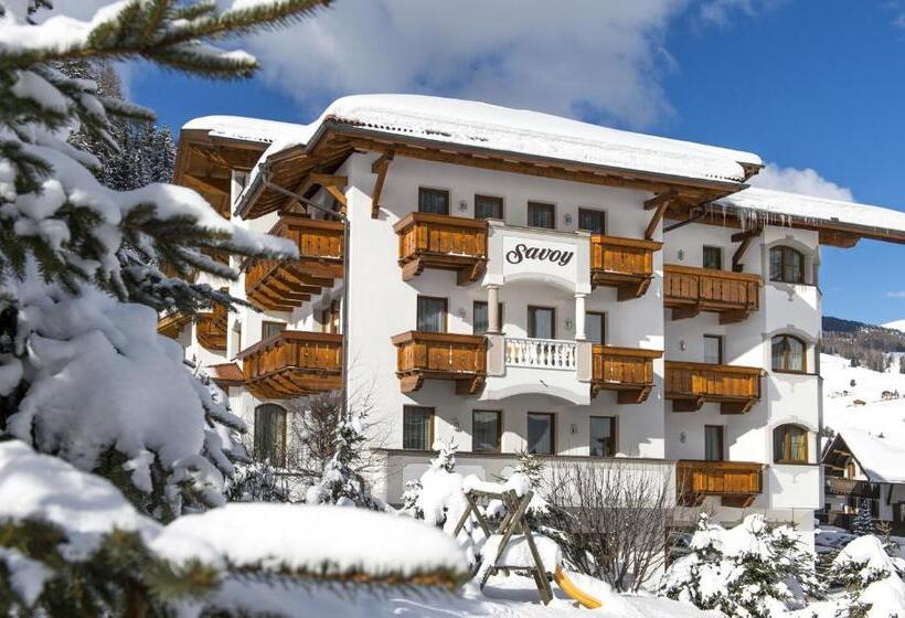 호텔 Savoy Dolomites Luxury & Spa