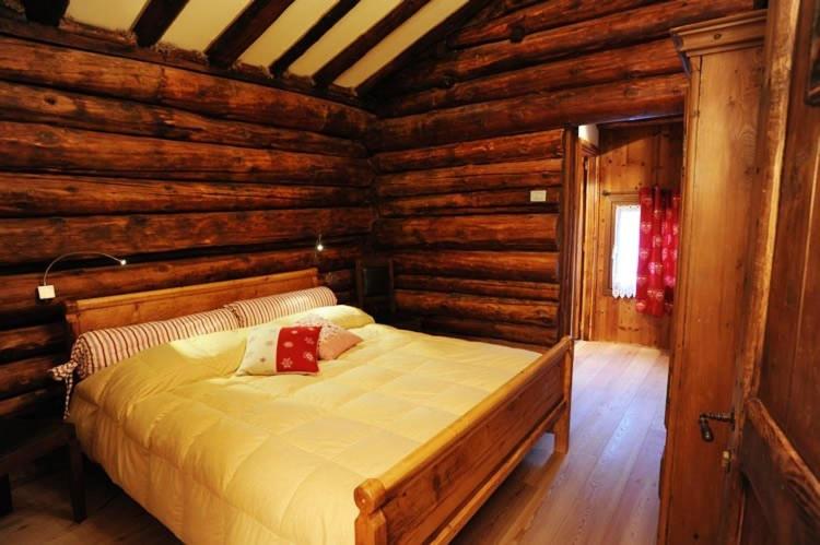 בית מלון כפרי Stadel Soussun