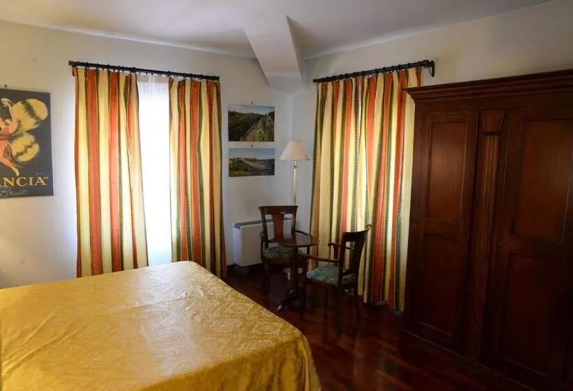 ホテル Villa Chiara