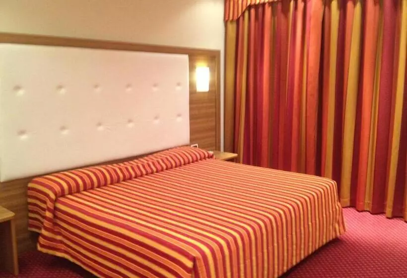 Motel 2