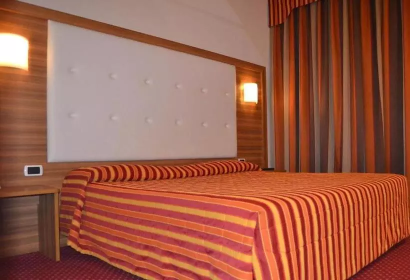Motel 2