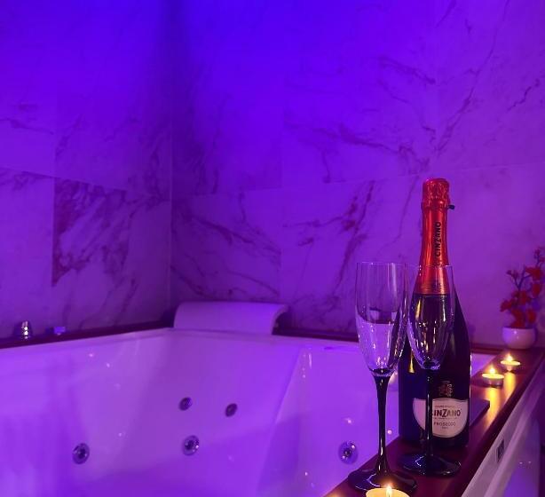 تختخواب و صبحانه Atanasia Suite