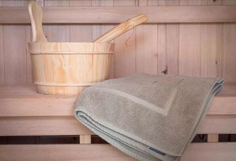 Aamiaismajoitus (B&B) ô Bord De Loire