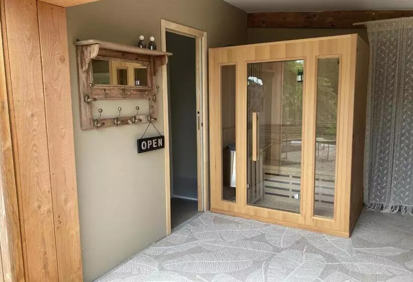 Aamiaismajoitus (B&B) ô Bord De Loire