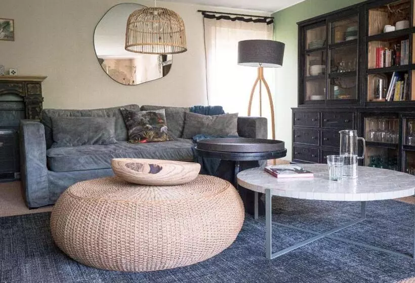 Aamiaismajoitus (B&B) ô Bord De Loire