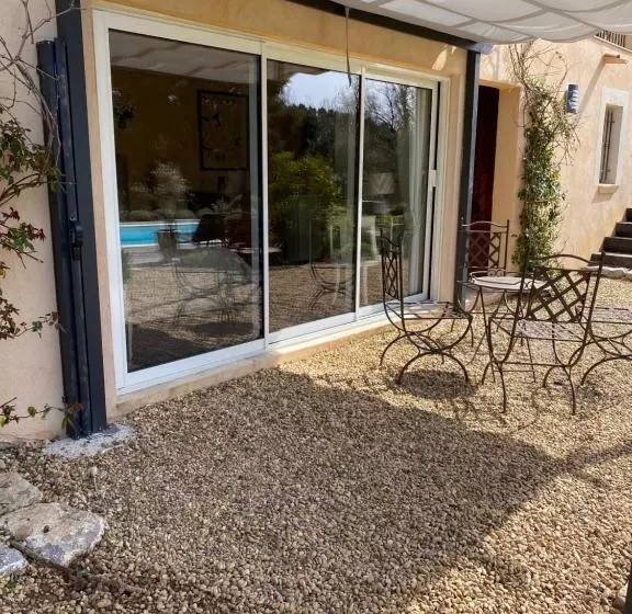 ベッドアンドブレックファースト L’oiseau Bleu