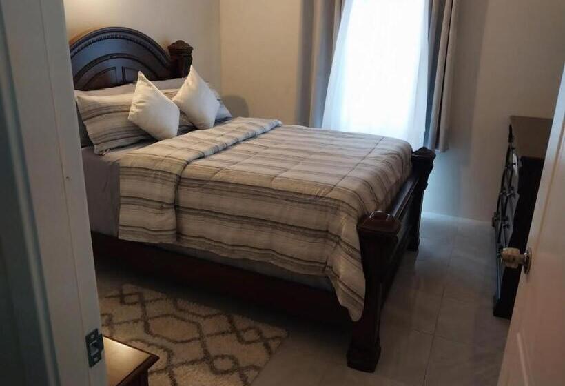 تختخواب و صبحانه Serenity Havens Stays Airbnb