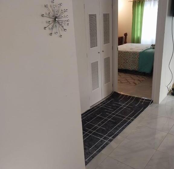 تختخواب و صبحانه Serenity Havens Stays Airbnb