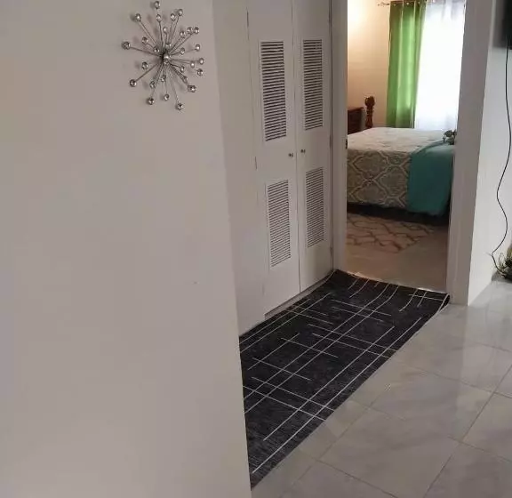 تختخواب و صبحانه Serenity Havens Stays Airbnb