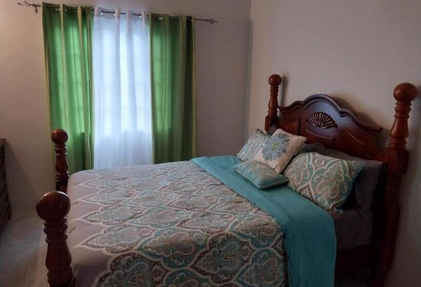 تختخواب و صبحانه Serenity Havens Stays Airbnb