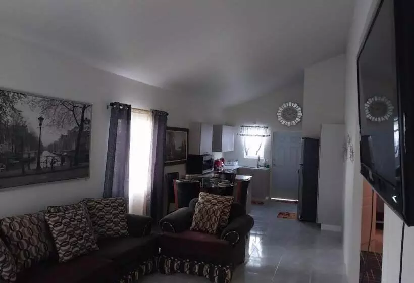 تختخواب و صبحانه Serenity Havens Stays Airbnb