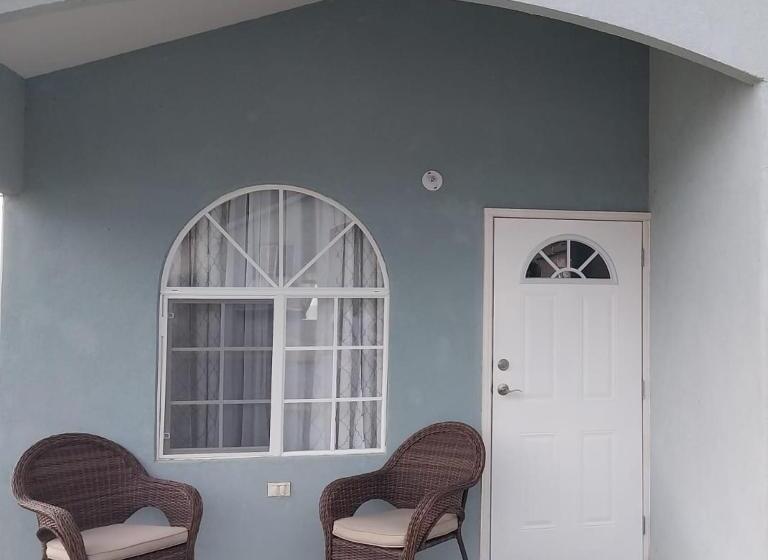 تختخواب و صبحانه Serenity Havens Stays Airbnb