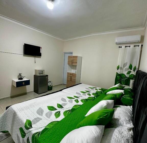 هتل Mi Dulce Amanecer Pyr