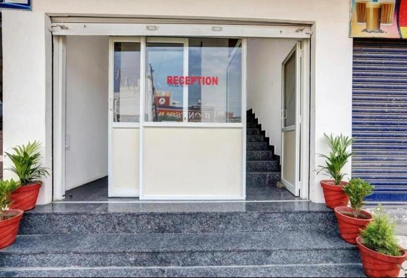 酒店 Wood Side Recidency