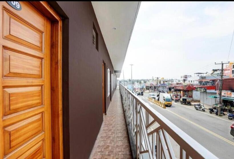 酒店 Wood Side Recidency