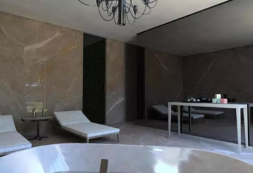 ホテル Mòn Luxury Rooms Spa