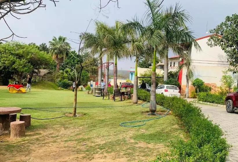 Nature Wood Resort