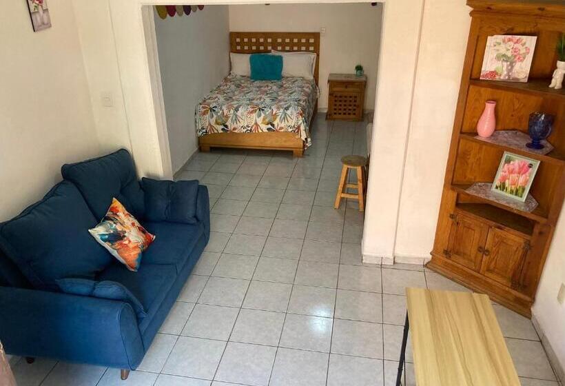 بنسيون Cómoda Y Amplia Habitación En Jalatlaco