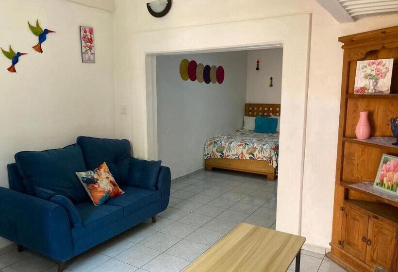 بنسيون Cómoda Y Amplia Habitación En Jalatlaco
