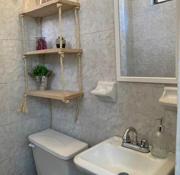 بنسيون Cómoda Y Amplia Habitación En Jalatlaco