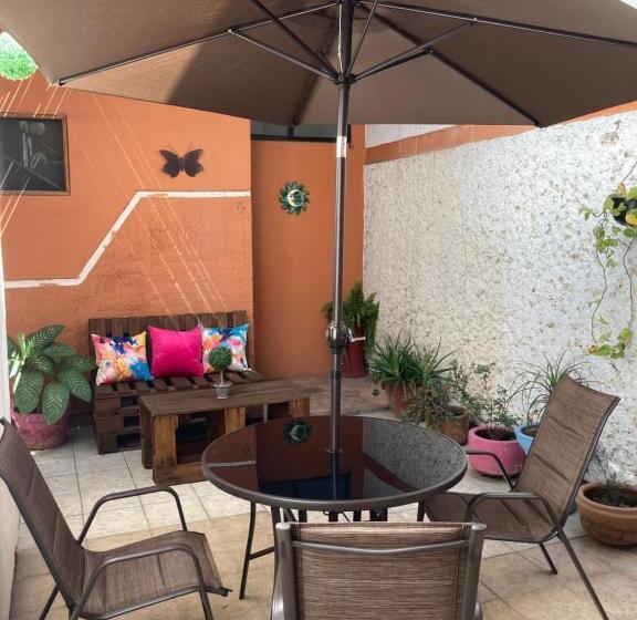 بنسيون Cómoda Y Amplia Habitación En Jalatlaco