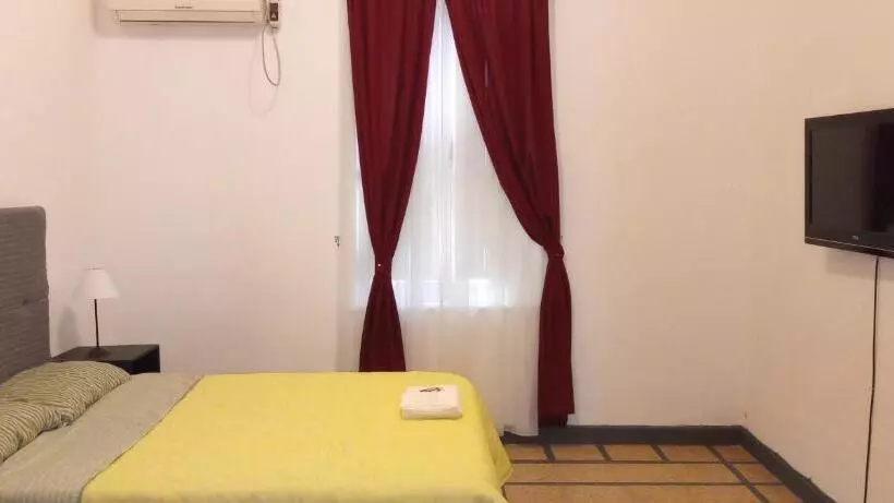 ペンション Hostal Adelita