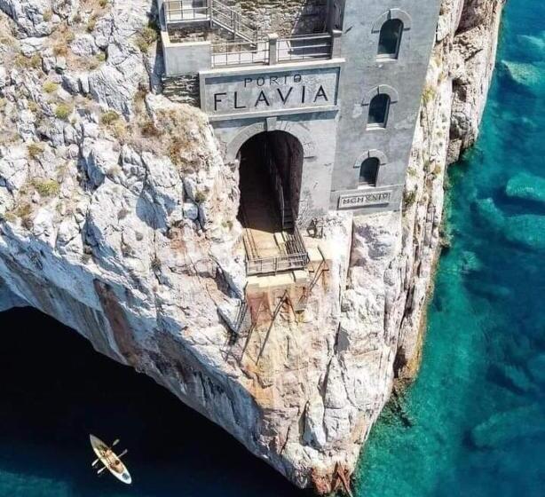 פנסיון Sa Domu De Ladiri Guesthouse 2.0