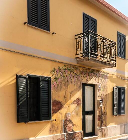 פנסיון Sa Domu De Ladiri Guesthouse 2.0