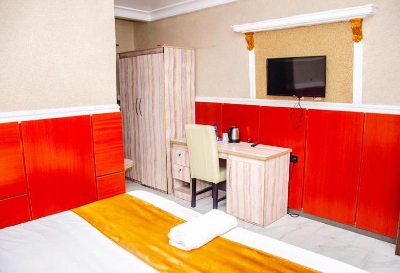 Aify Queenest Hotel And Suites