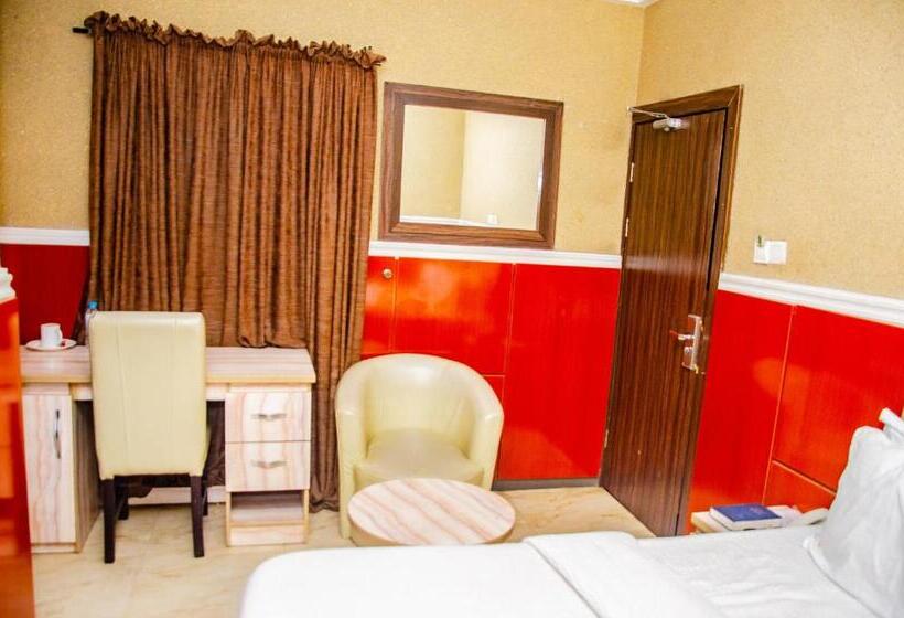 Aify Queenest Hotel And Suites