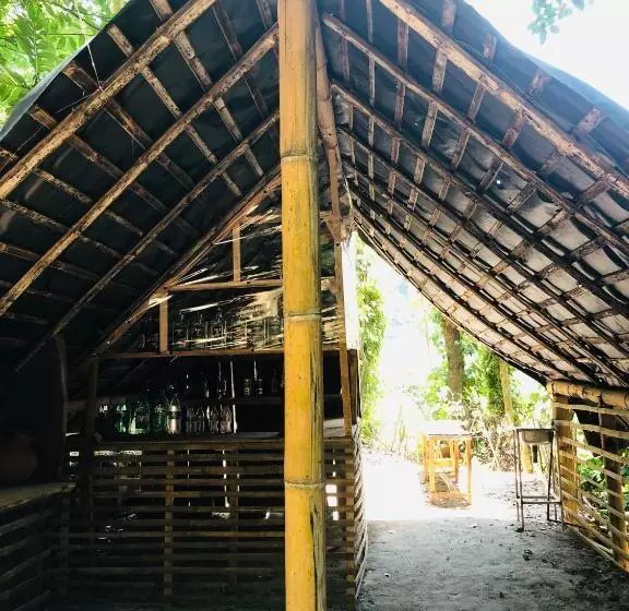 Aamiaismajoitus (B&B) Bambo Cabana