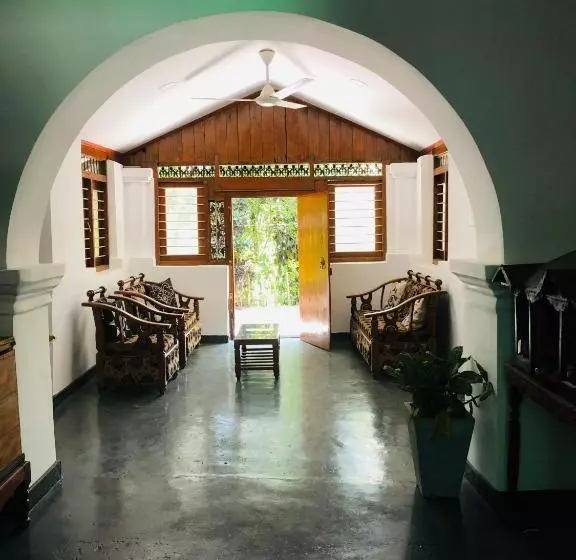 Aamiaismajoitus (B&B) Bambo Cabana