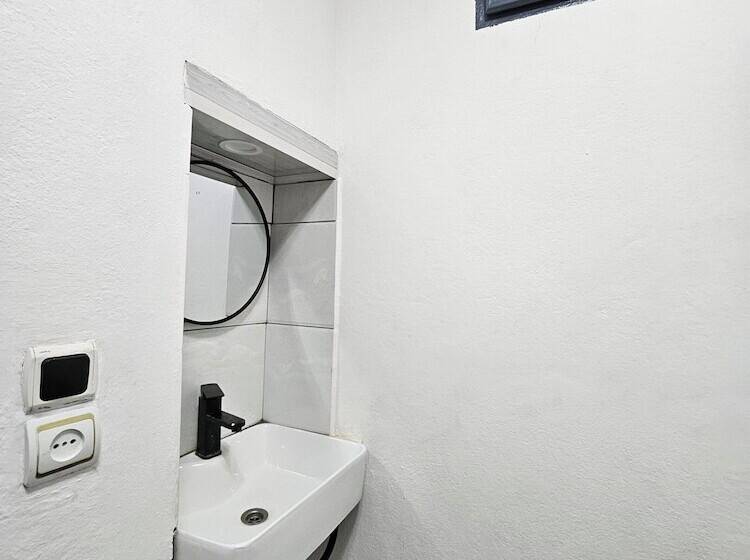 تختخواب و صبحانه Chez Joël