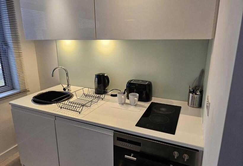 민박 Manor Mills Jcs Property