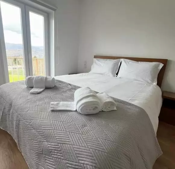 Aamiaismajoitus (B&B) O Pôr Do Sol Do Gerês